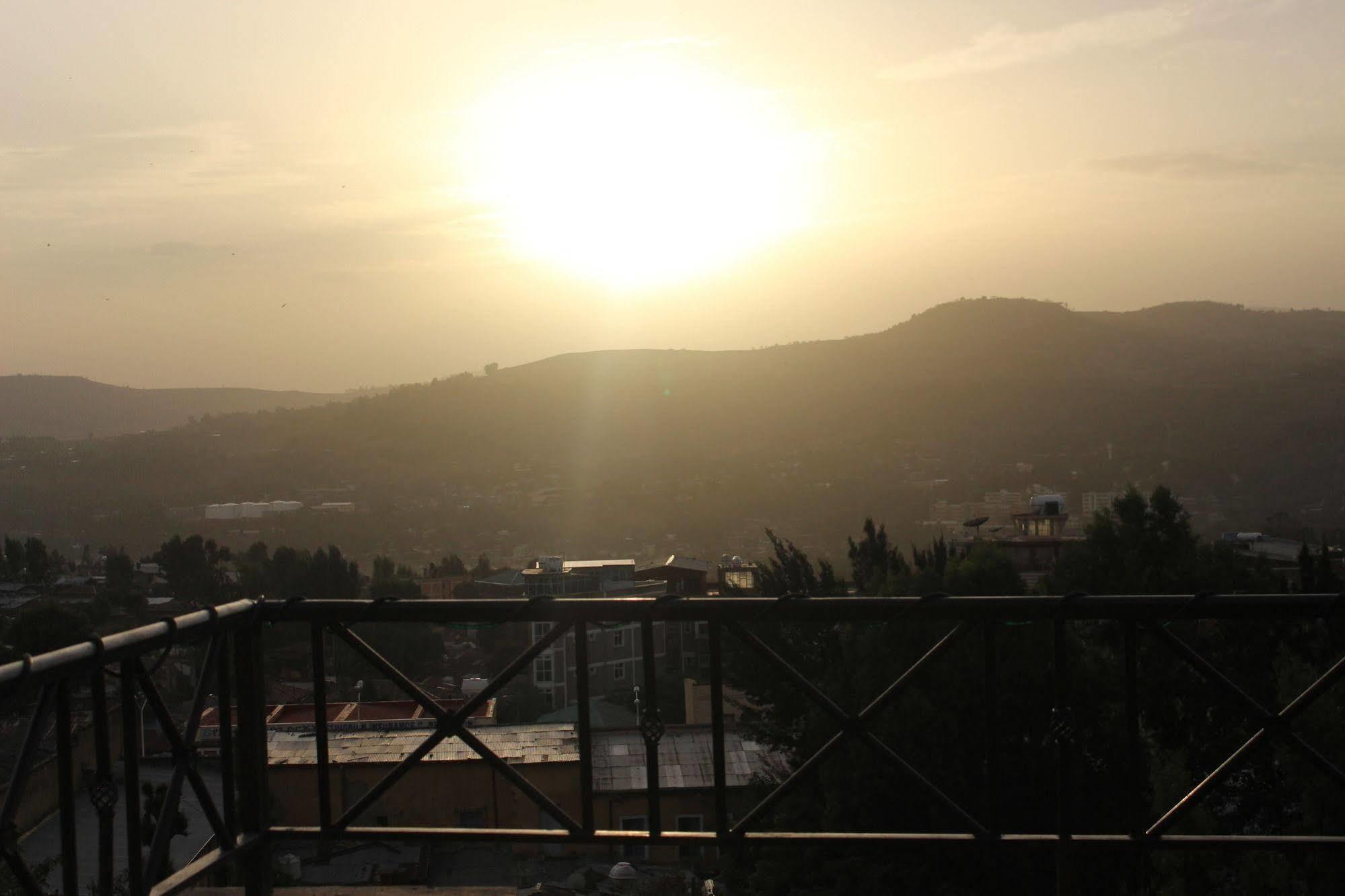 Taye Belay Hotel Gondar Exterior foto